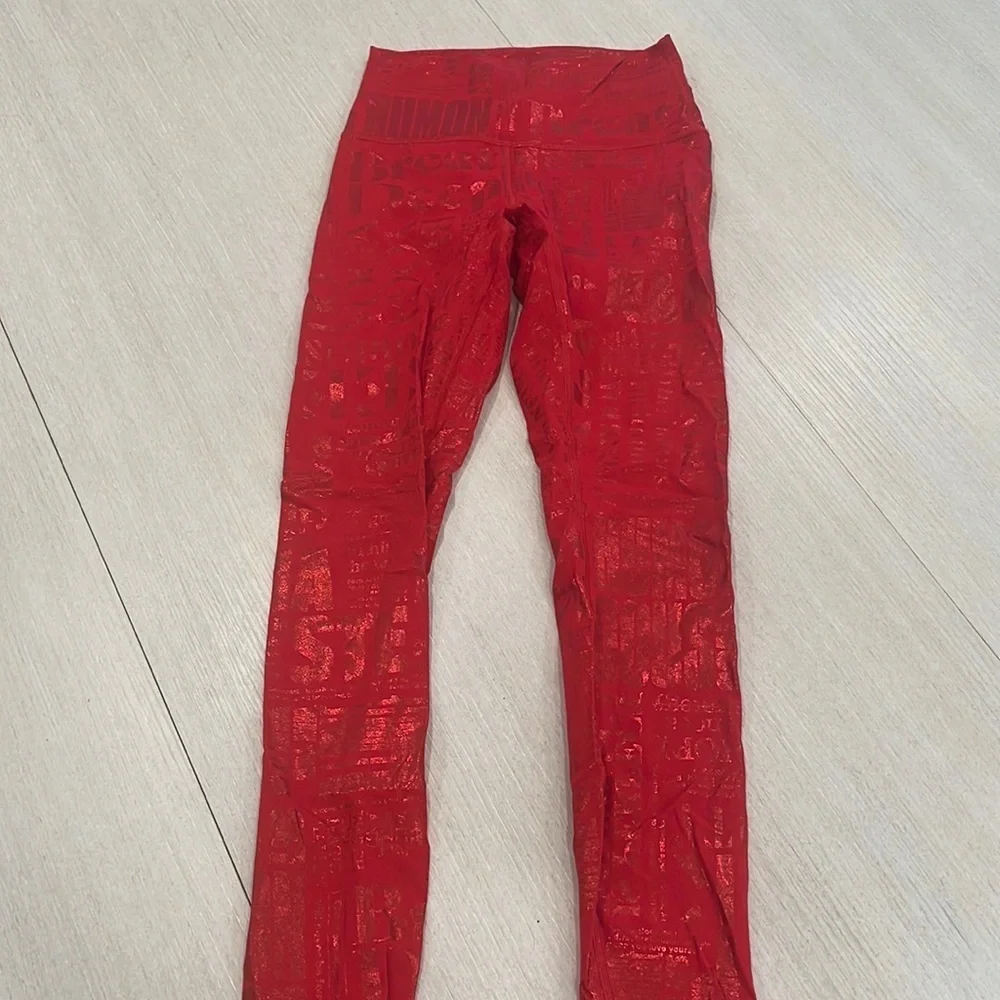 Lululemon limited edition holiday leggings
